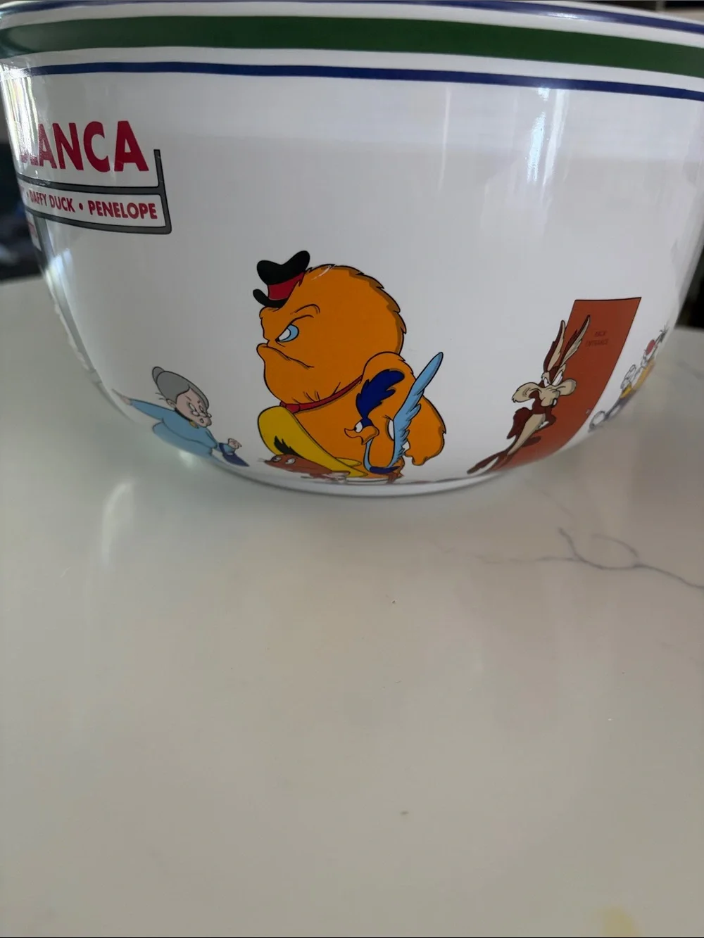Looney Tunes Warner Bros. Vintage collectible 1995 Ceramic Popcorn Bowl